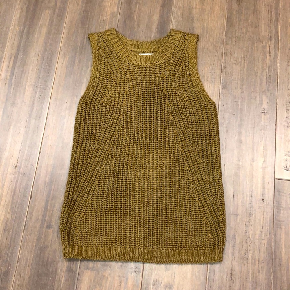 LOFT XS Petite Sweater Vest Olive